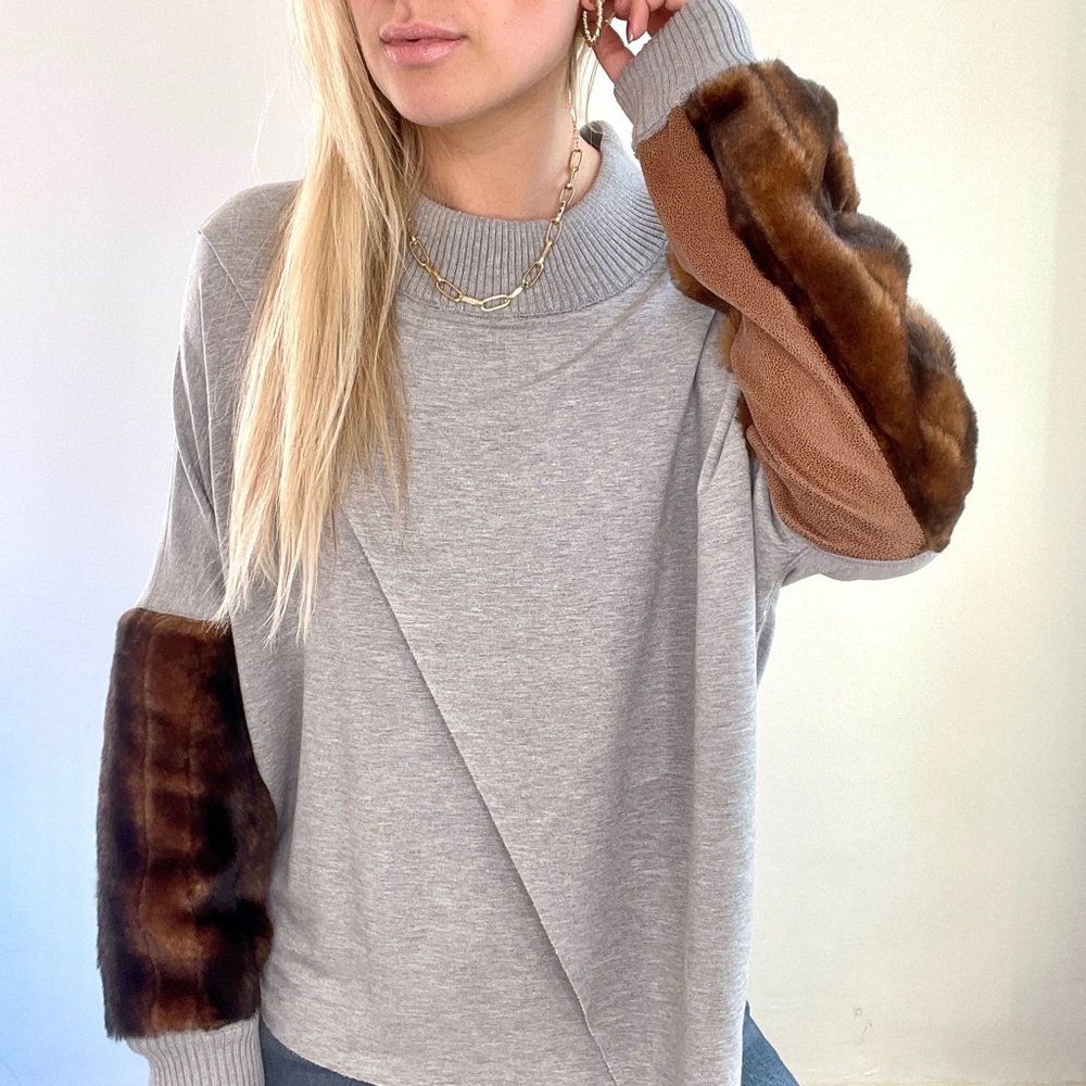 Gray and Brown Women's Sweater